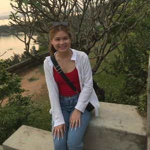 Meet your Posher, Tram